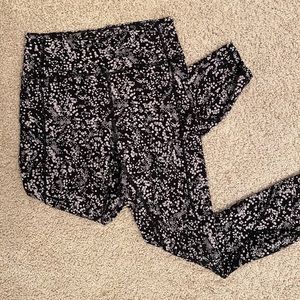 Lululemon leggings 6
